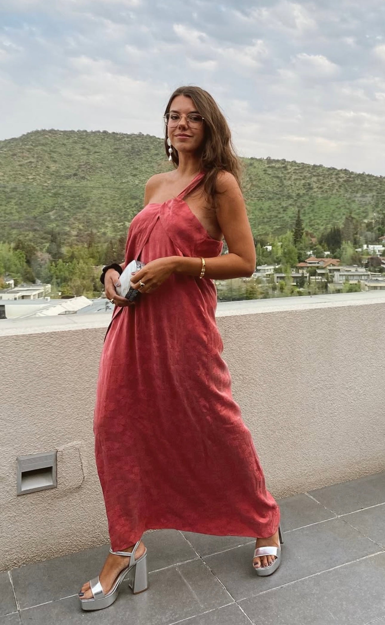 VESTIDO SALDANA